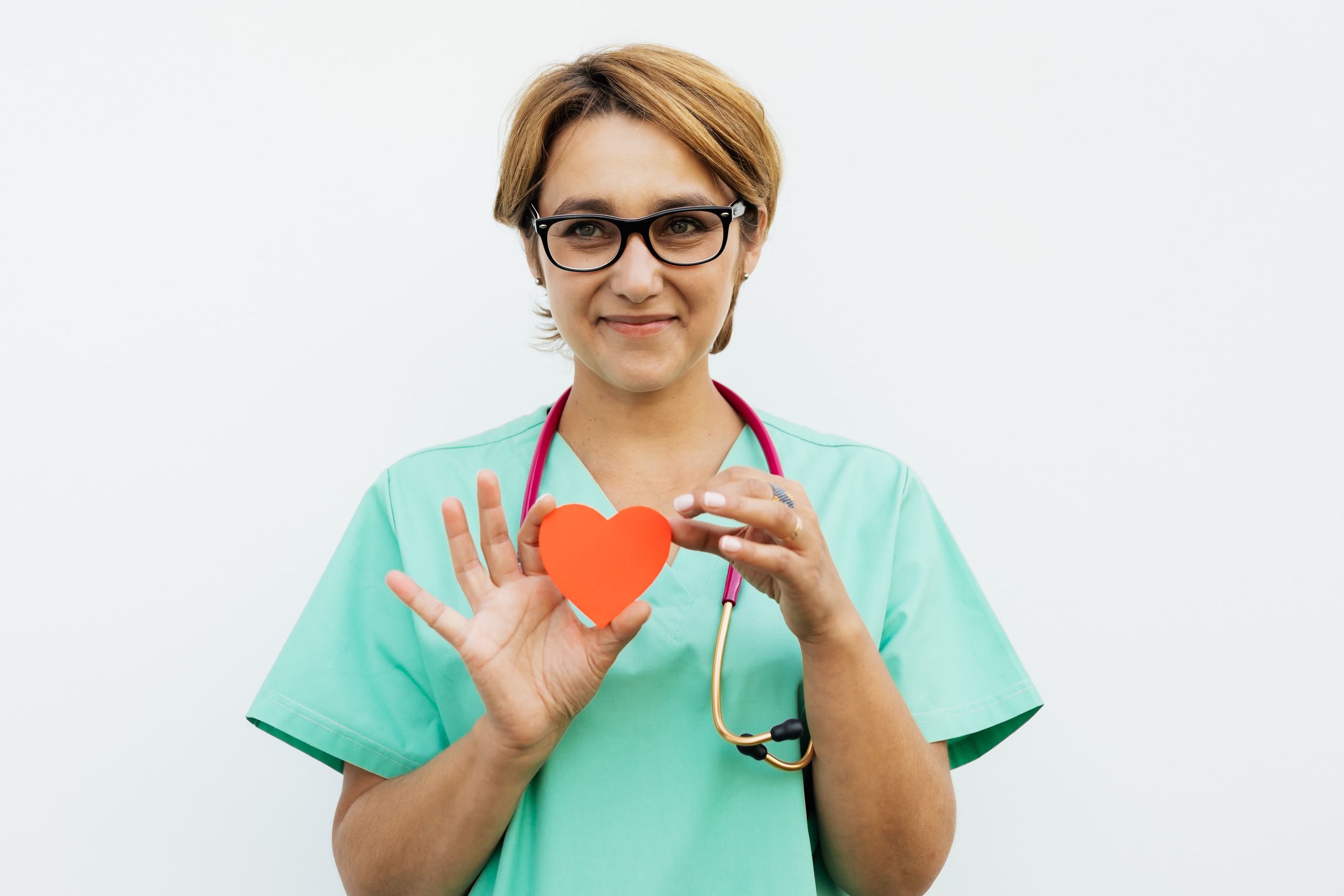 How to Improve Heart Health: 20 Evidence-Based Habits for a Stronger Heart